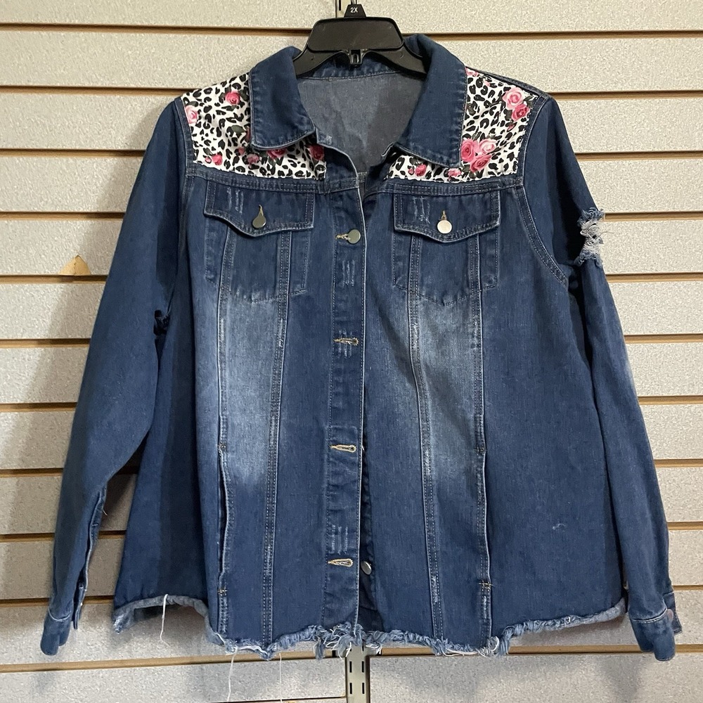 Boutique Jean Jacket Sz‎ 3XL Distressed Flower Patches Button Trendy Cute! EUC